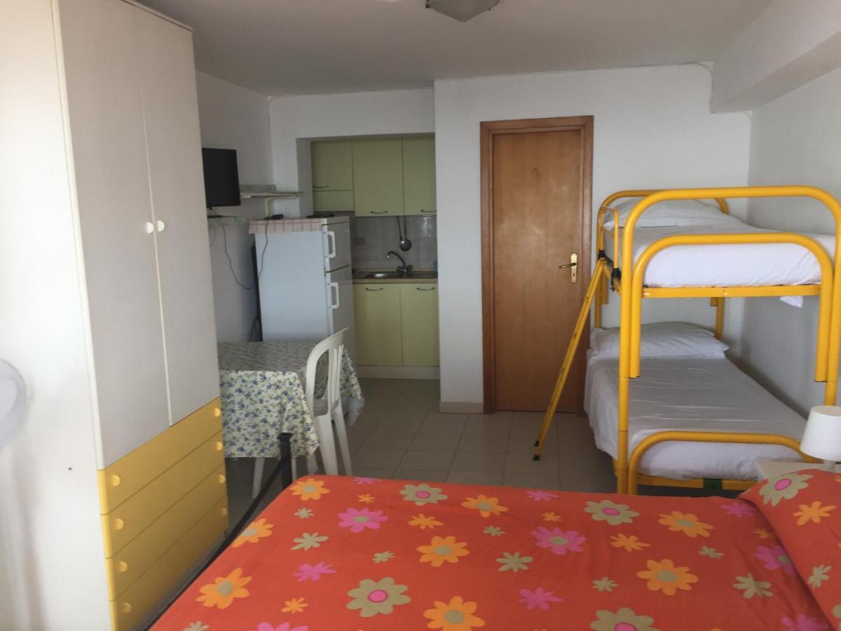Le Zagare Apartments SantʼAlessio Siculo Dış mekan fotoğraf