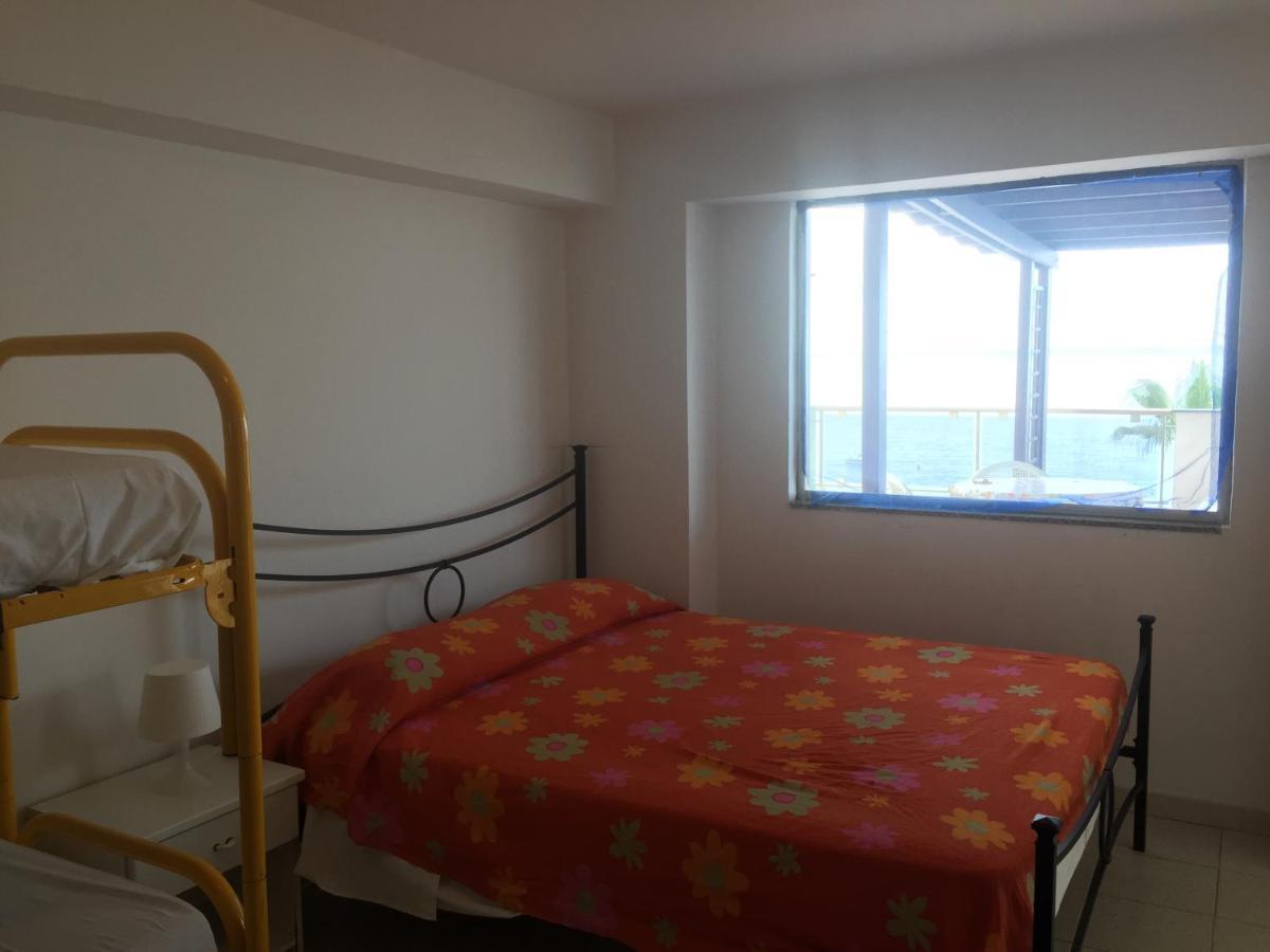 Le Zagare Apartments SantʼAlessio Siculo Dış mekan fotoğraf