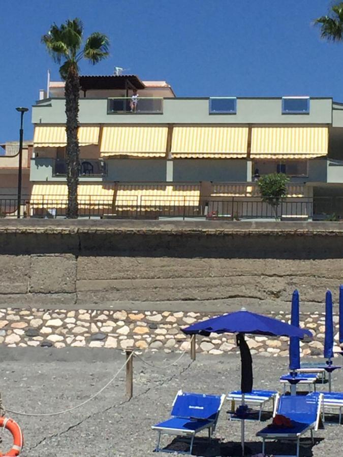 Le Zagare Apartments SantʼAlessio Siculo Dış mekan fotoğraf