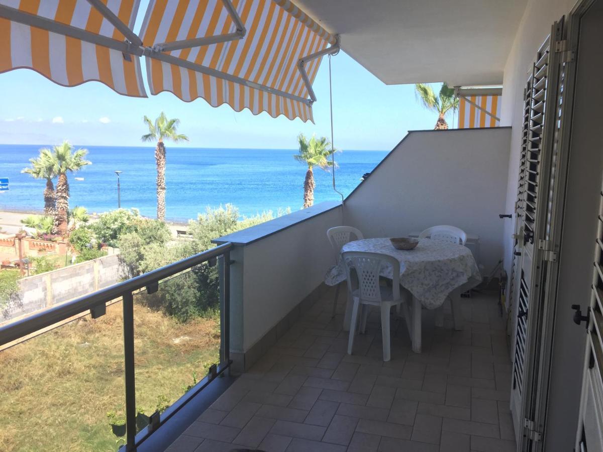 Le Zagare Apartments SantʼAlessio Siculo Dış mekan fotoğraf