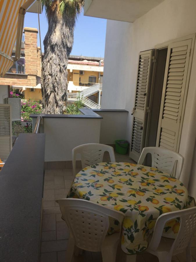 Le Zagare Apartments SantʼAlessio Siculo Dış mekan fotoğraf