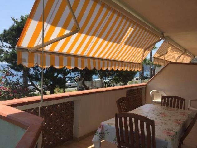 Le Zagare Apartments SantʼAlessio Siculo Dış mekan fotoğraf